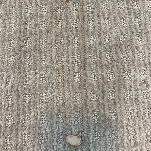 Kendra Scott necklace